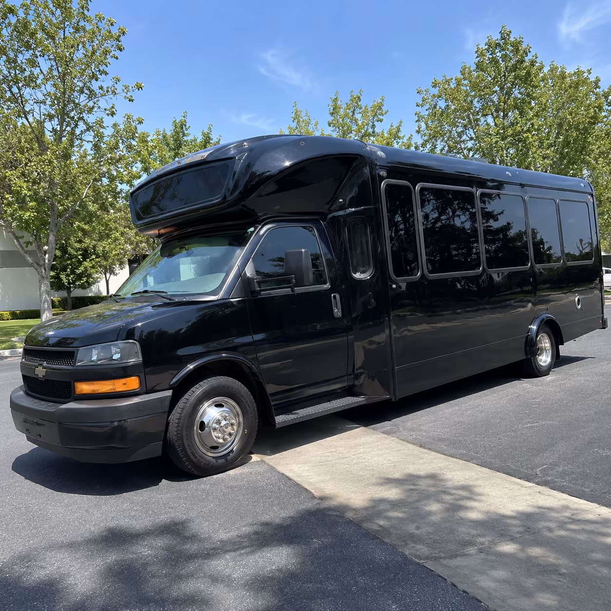 Avondale Homecoming & Prom Party Bus Rentals