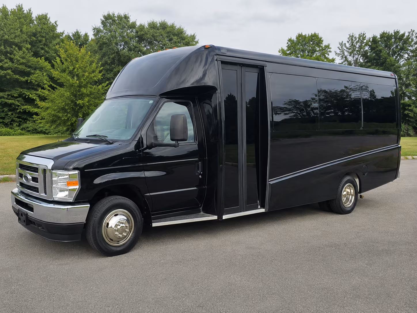 Glendale School Event Transportation onboard seating