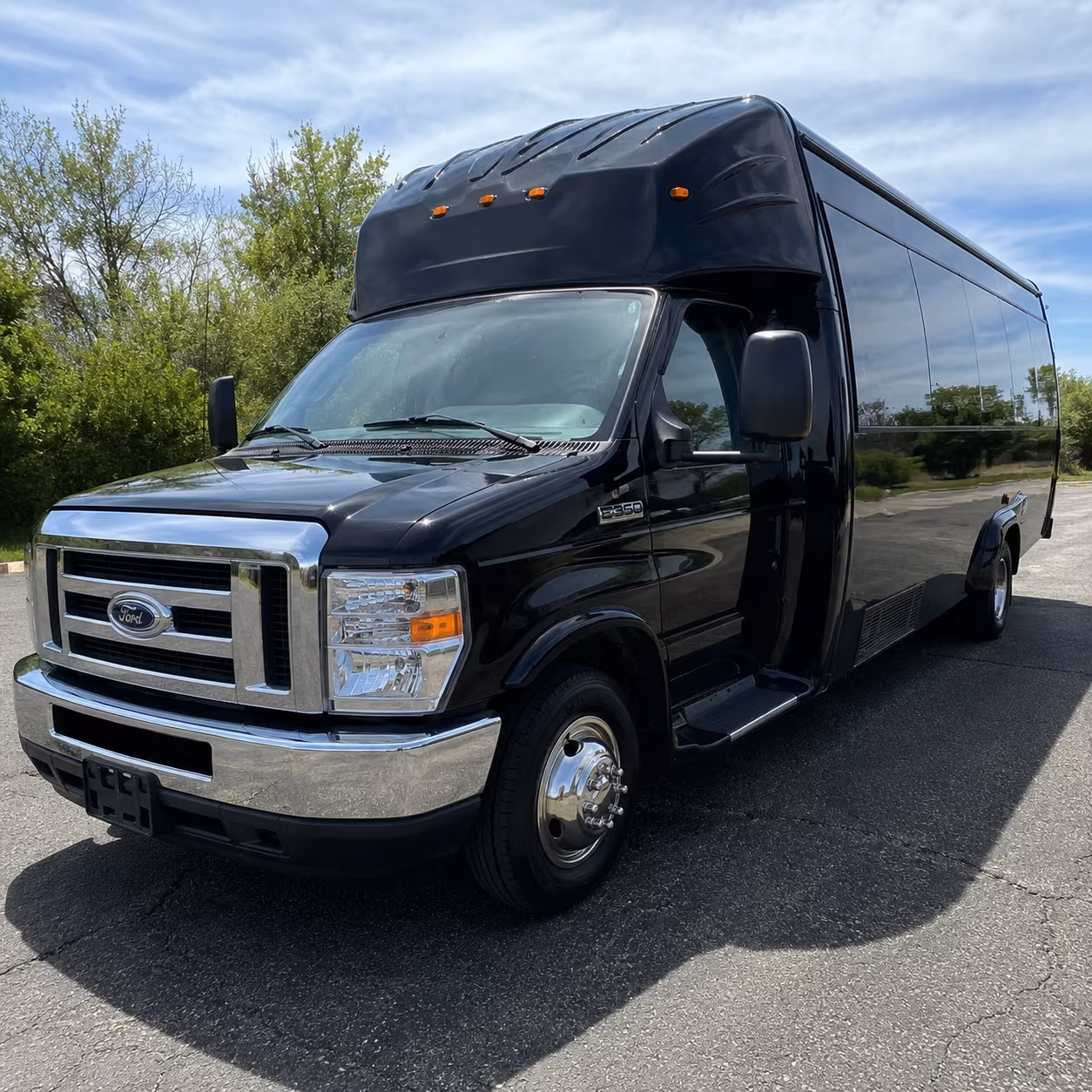 Glendale Sporting Event Transportation party bus exterior