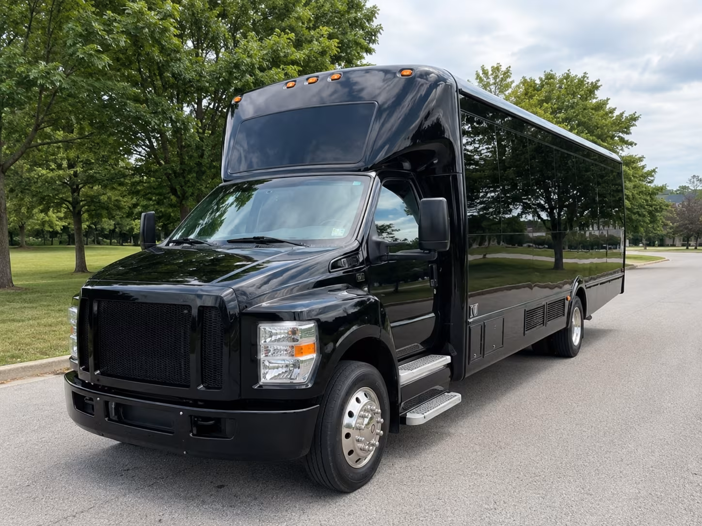 Phoenix Birthday, Sweet 16, & Quinceañera Party Bus Rentals