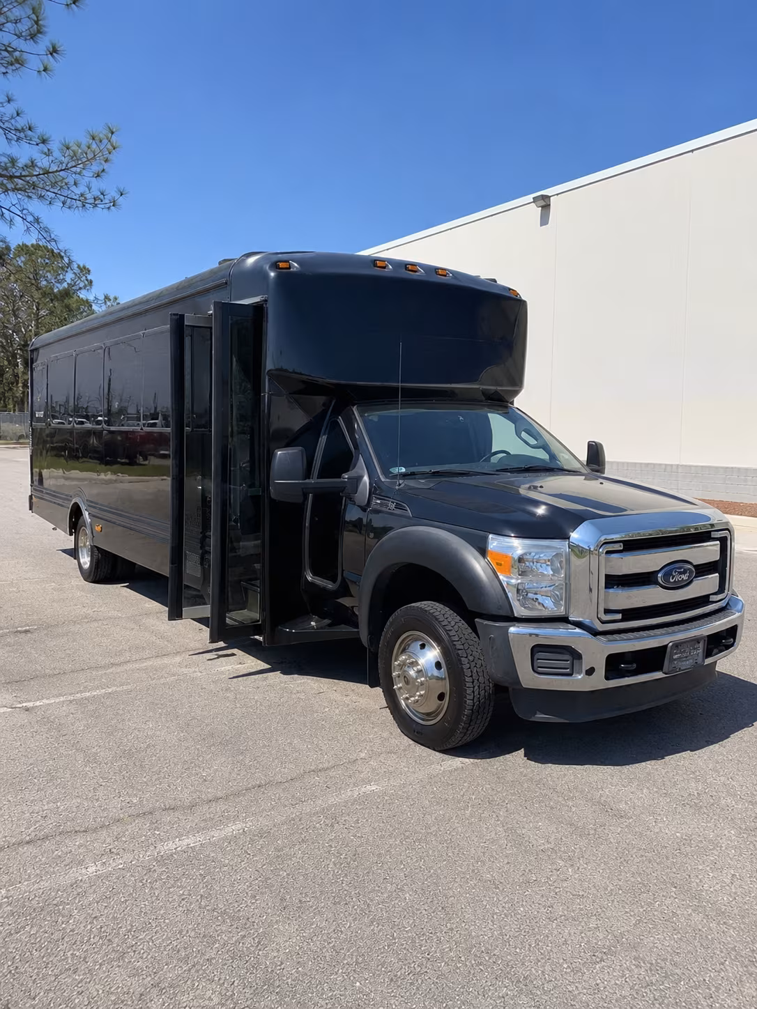 Phoenix Homecoming & Prom Party Bus Rentals